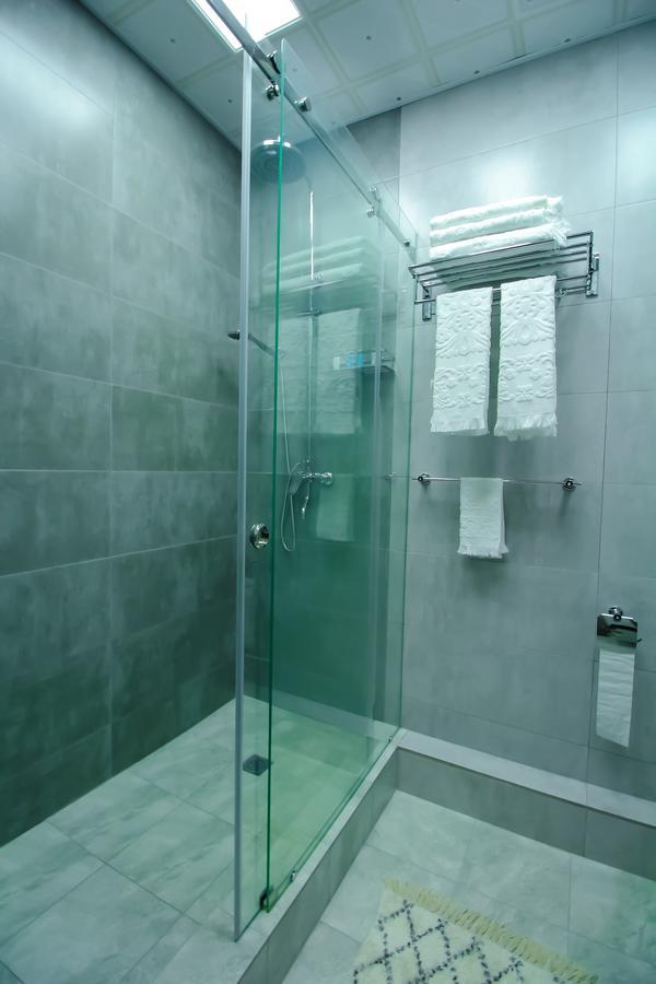 Safir Business Hotel O Душанбе Екстер'єр фото