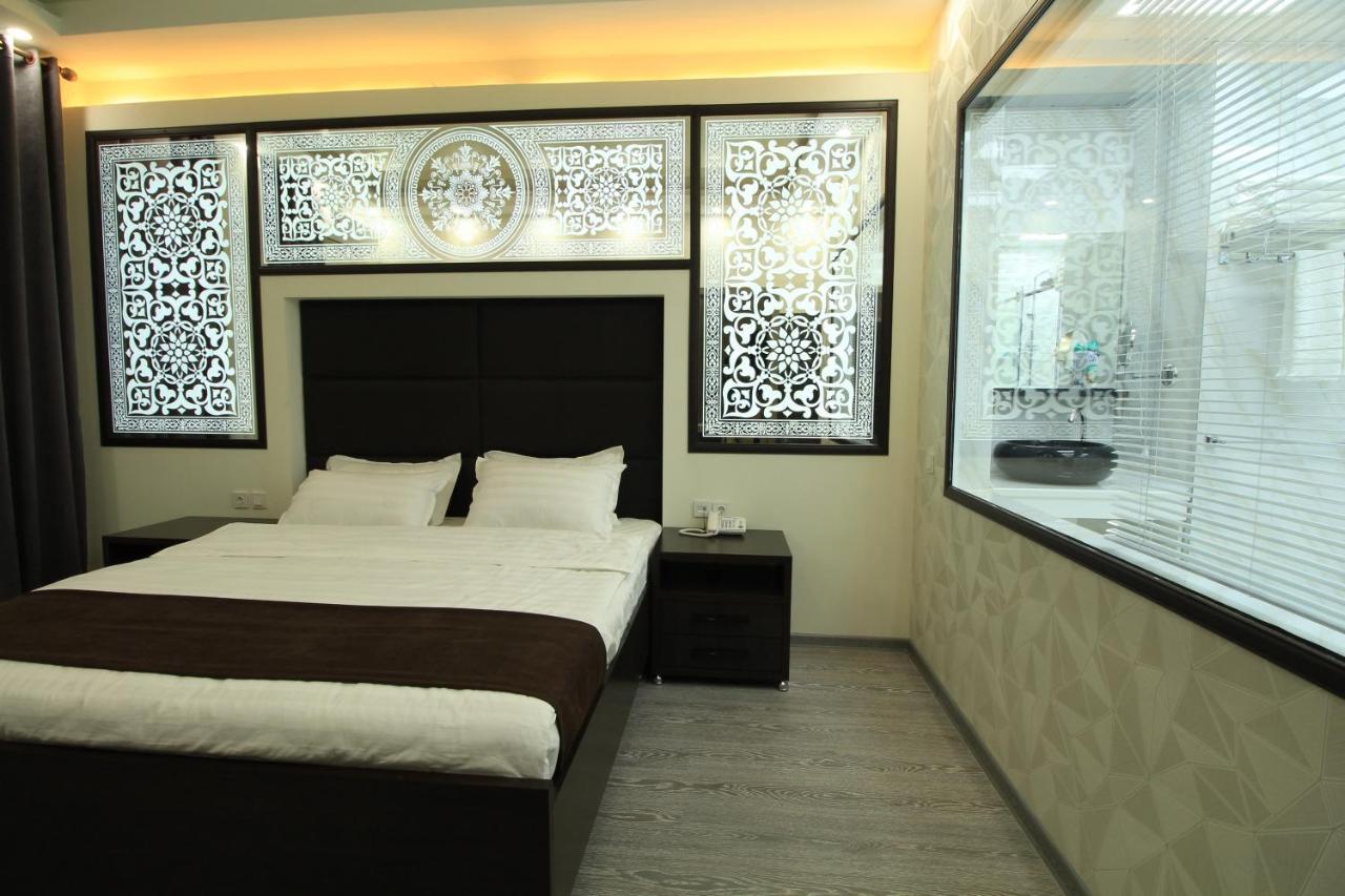 Safir Business Hotel O Душанбе Екстер'єр фото