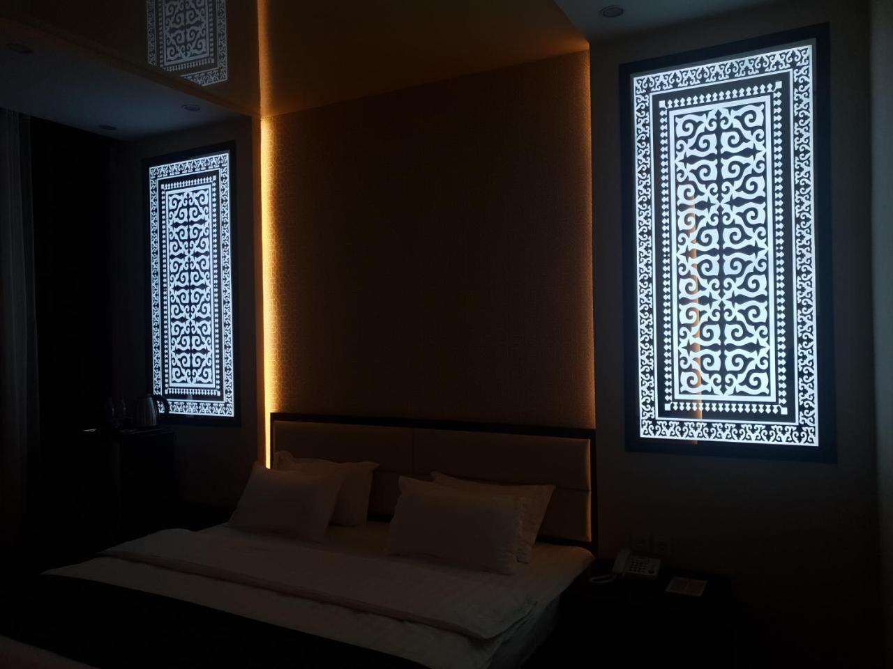 Safir Business Hotel O Душанбе Екстер'єр фото