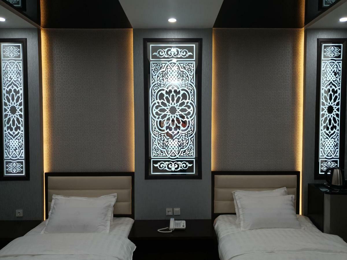 Safir Business Hotel O Душанбе Екстер'єр фото